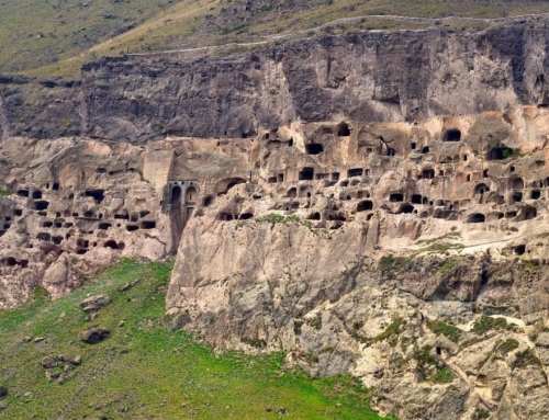 Vardzia, Borjomi et le sud de la Géorgie : cités troglodytes et gorges volcaniques